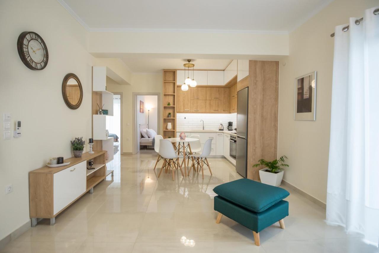 Luxury Apartment *